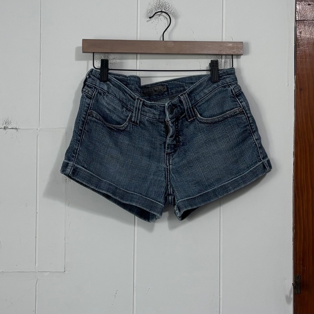 Frankie B. Womens Low Rise Denim Shorts Medium Wash Cuffed Size 4 Y2K Blue